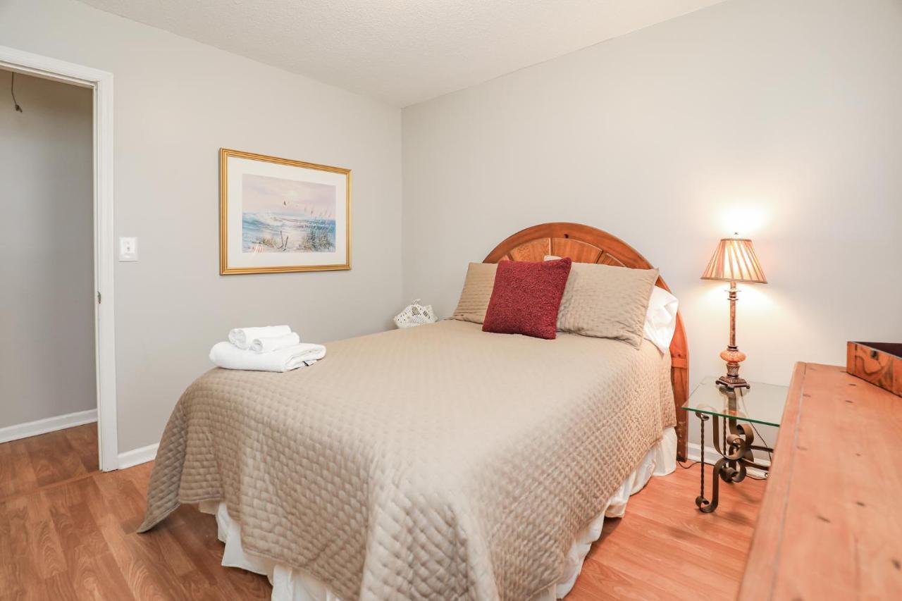 Spacious Home With Waterfront View-Welcome Pets Sneads Ferry Bagian luar foto