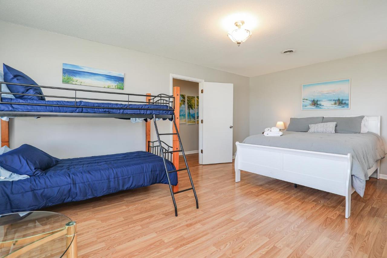 Spacious Home With Waterfront View-Welcome Pets Sneads Ferry Bagian luar foto