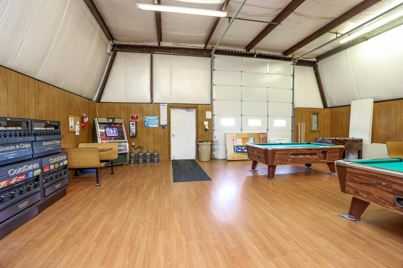 Spacious Home With Waterfront View-Welcome Pets Sneads Ferry Bagian luar foto